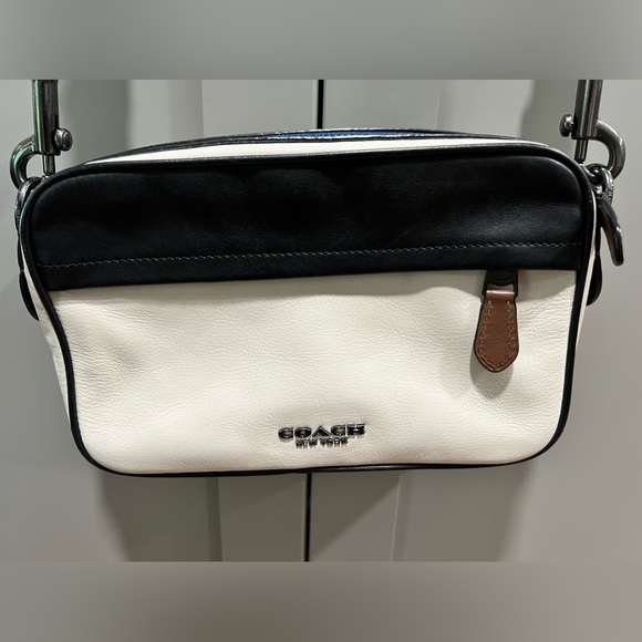 COACH Graham Leather Color Block Crossbody Bag (Unisex) 🔥 - Picture 15 of 16